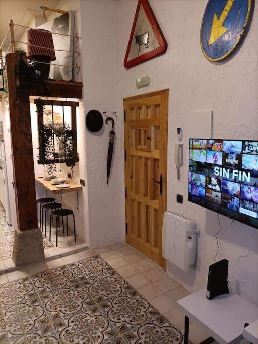 Refuge In Madrid Apartment Bagian luar foto