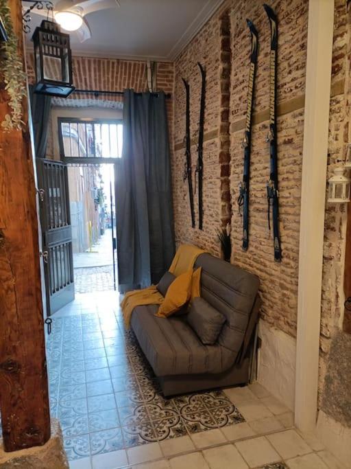 Refuge In Madrid Apartment Bagian luar foto