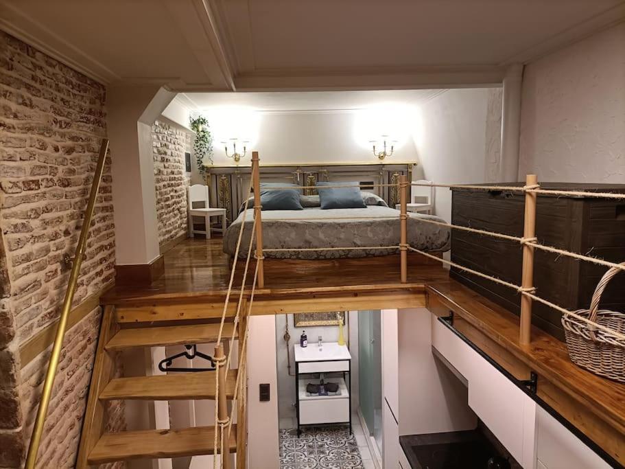 Refuge In Madrid Apartment Bagian luar foto