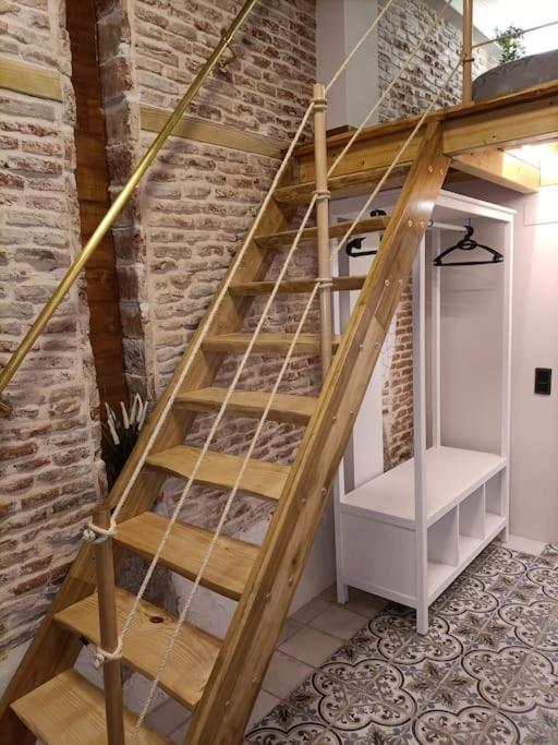 Refuge In Madrid Apartment Bagian luar foto