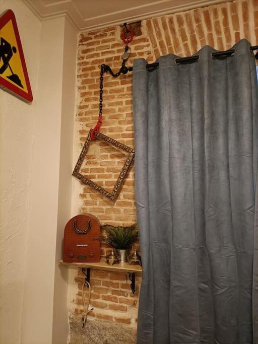 Refuge In Madrid Apartment Bagian luar foto